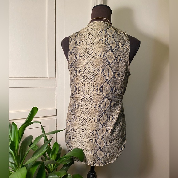 Professional Style Snake Print Tank Top - Picture 5 of 5